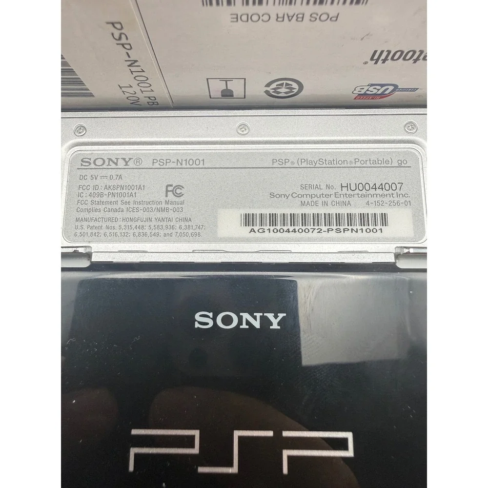 Sony PSP Go Piano Black 16GB Handheld Console PSP-N1001 Boxed Tested